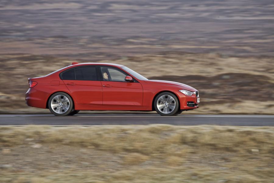  BMW 320d Sport 2012 года  (UK) (фото 15 из 28)